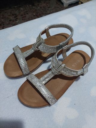 Sandalias Plata y Beige