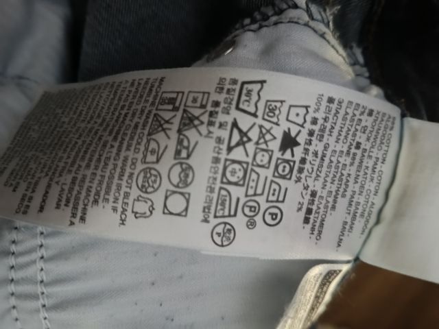 Jeans Levi's - Azul oscuro. Talla 26