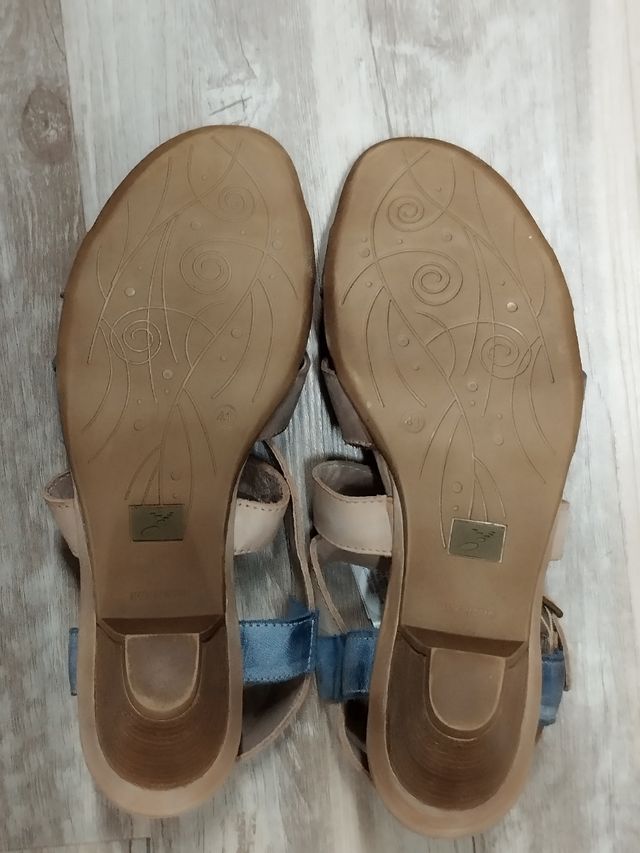 Sandalias YELOS beige-marrón 41