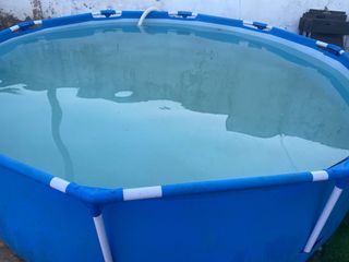 Piscina desmontable azul