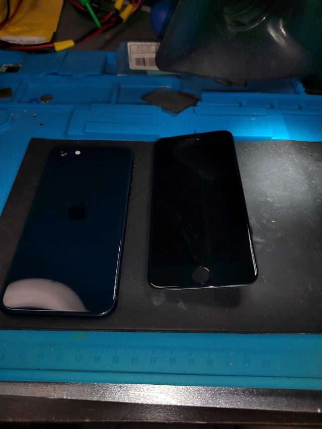 Vendo piezas de iPhone SE todo original