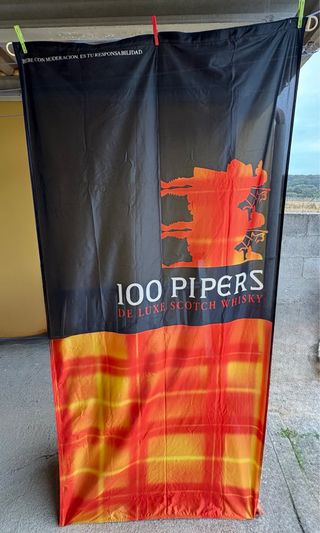 bandera publicitaria 100 pipers