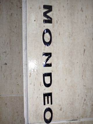 Emblema Ford Mondeo MK3