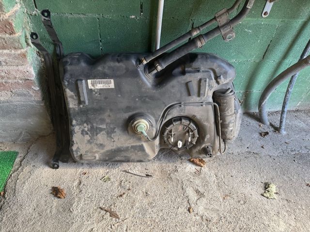 Depósito gasolina Ford Fiesta ST 150