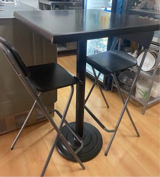 Mesa alta + 2 sillas | Hostelería
