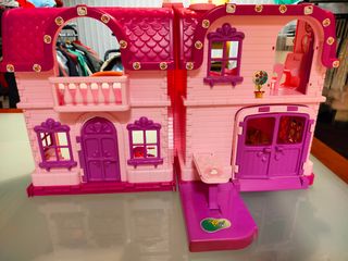 Casita de muñecas Hello Kitty