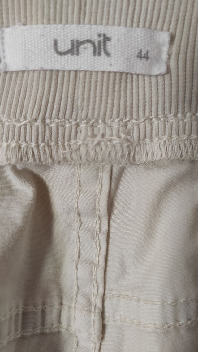 Pantalón algodón beige Unit