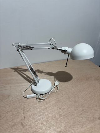 Lámpara escritorio articulada blanca
