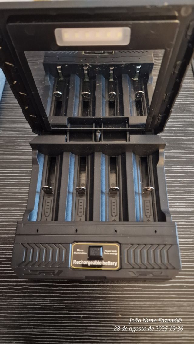 Carregador inteligente Solar de bateria de lítio