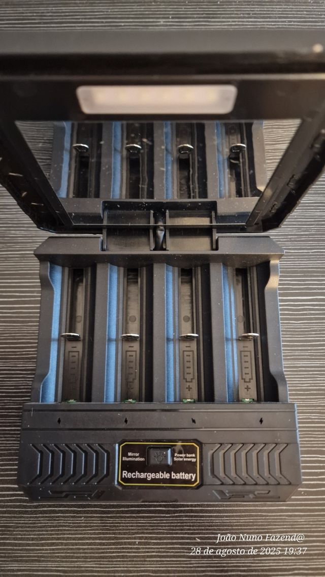 Carregador inteligente Solar de bateria de lítio