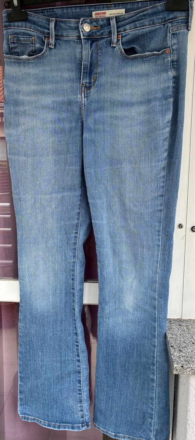 Levi's Signature by Levi Strauss & Co. vaqueros