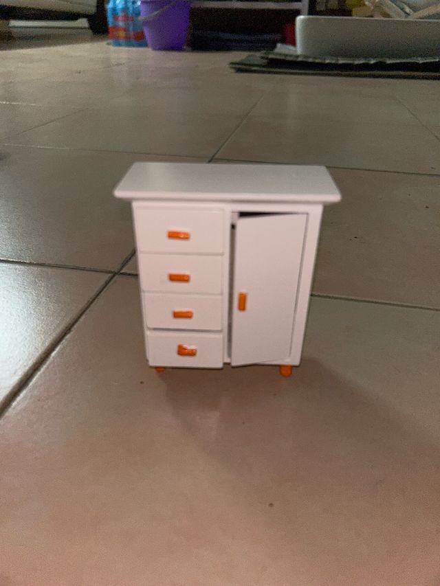 Mini mobili per bambini - Culla e armadio