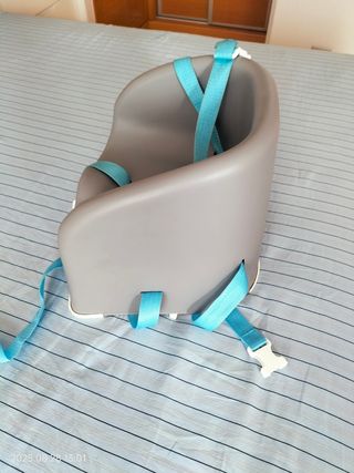Silla elevadora o trona.
