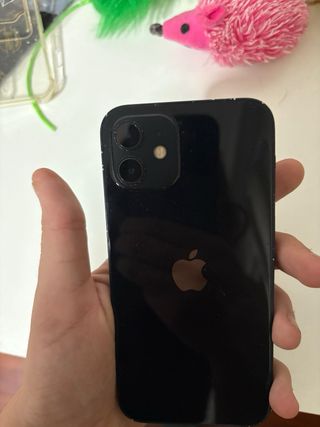 iPhone 12 negro