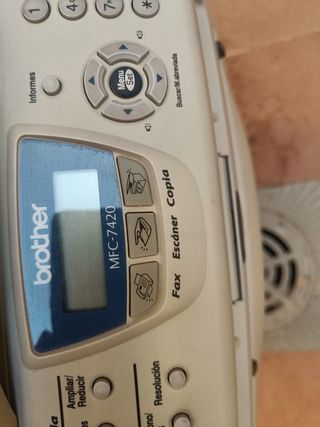 Brother MFC-7420: Impresora multifunción