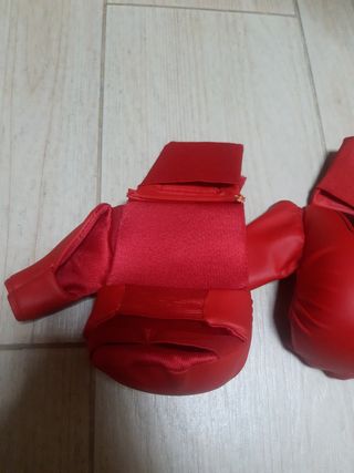 Guantes boxeo rojos