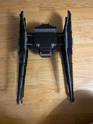 LEGO Star Wars 75179 TIE Silencer