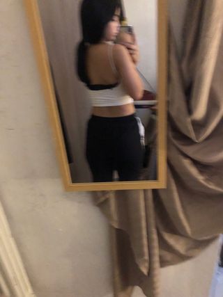 Pantaloni sportivi neri e blu