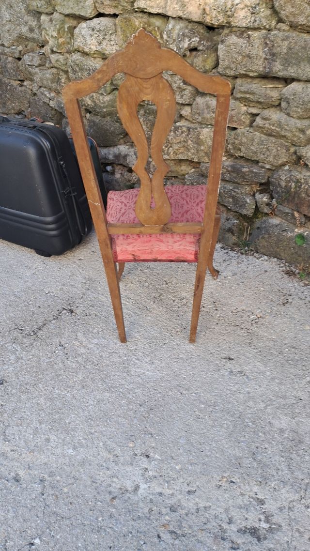 Sillas Isabelinas - 10 sillas antiguas