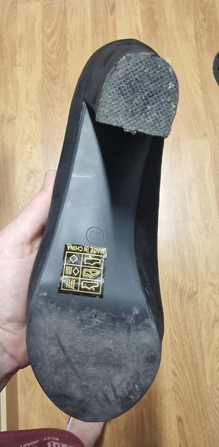 Zapatos negros tacón alto