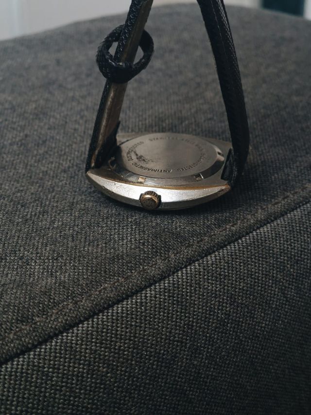 1970s Famory Special “UFO” Cal. FE 140-1