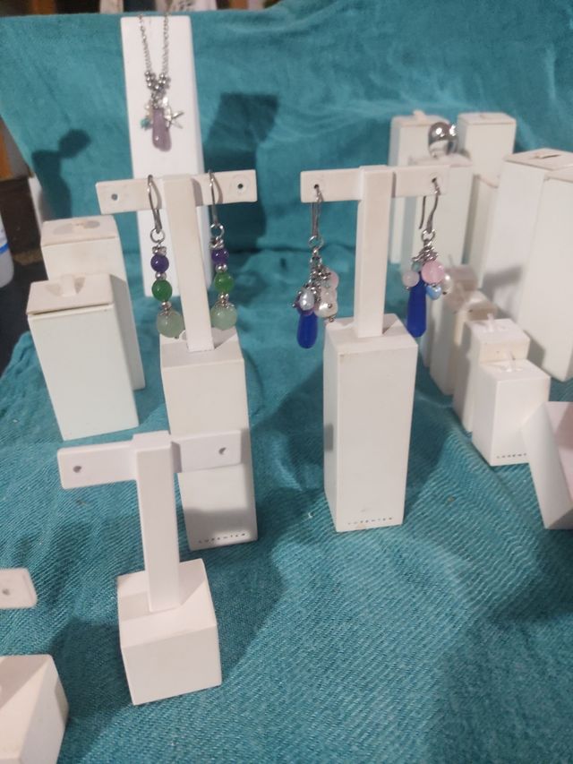 Expositor Joyas - Madera Blanca