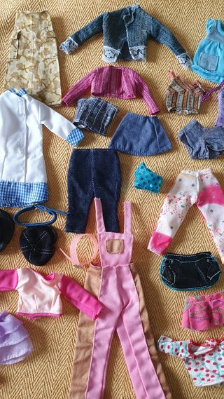 LOTE ROPA DE BARBIE, MY SCENE Y OTRAS MUÑECAS