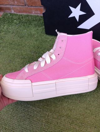 Converse Chuck Taylor Pink