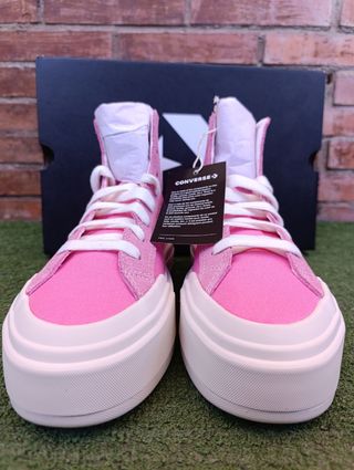 Converse Chuck Taylor Pink