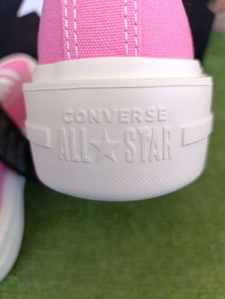 Converse Chuck Taylor Pink