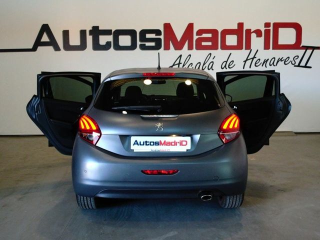 Peugeot 208 5P GT-Line 1.2L PT EAT6 110 S&S