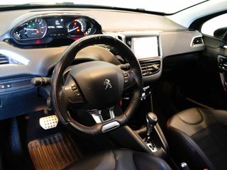 Peugeot 208 5P GT-Line 1.2L PT EAT6 110 S&S