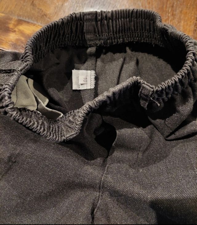 Uniforme escolar: 2 pantalones, 2 polos talla 10 a