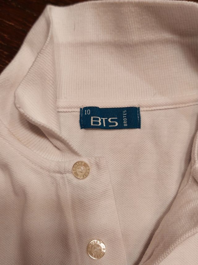 Uniforme escolar: 2 pantalones, 2 polos talla 10 a