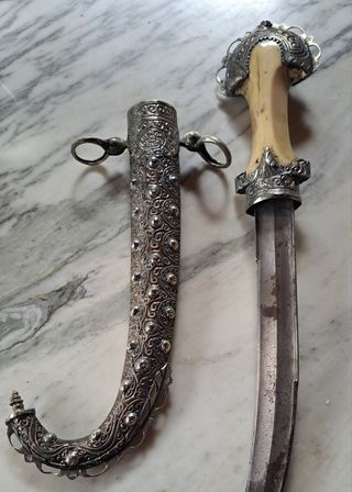 Jambiya vintage: plata & latón