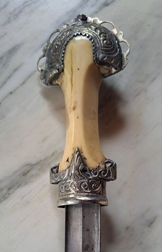 Jambiya vintage: plata & latón