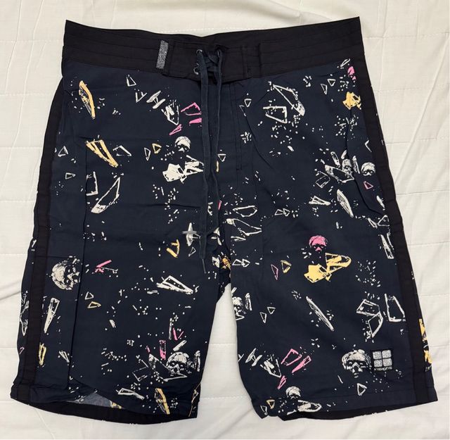 Bañadores tipo bermuda de diferentes marcas