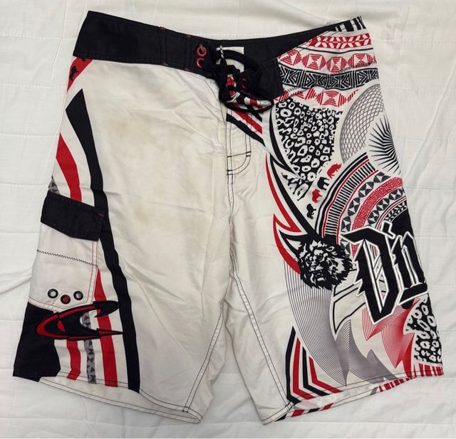 Bañadores tipo bermuda de diferentes marcas