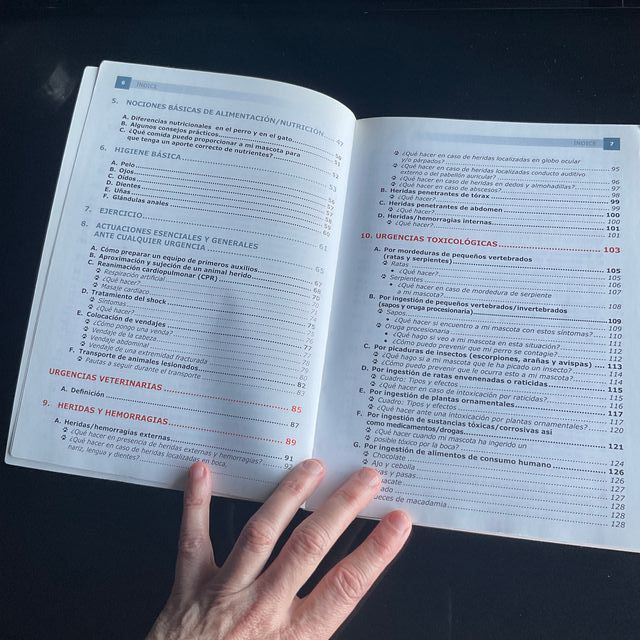 /|||Libro "Cuidados y 1os auxilios perros y gatos"