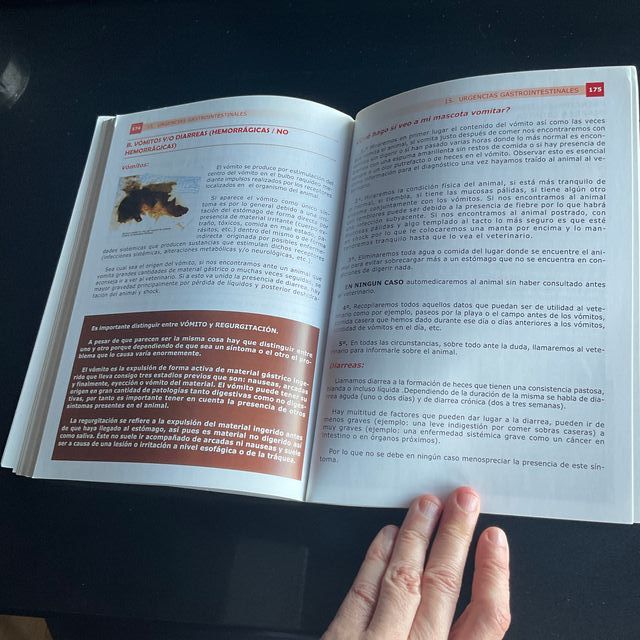 /|||Libro "Cuidados y 1os auxilios perros y gatos"