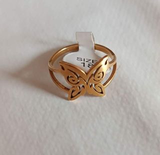 Anillo mariposa dorado