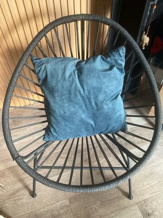 Sillón Acapulco negro de 4 patas.