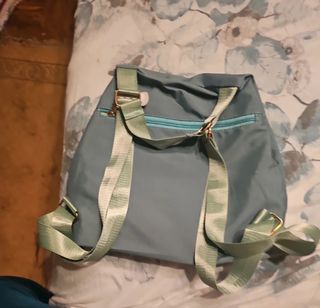 Mochila antirrobo verde agua