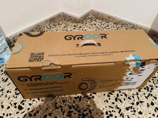Hoverboard Gyrorr casi nuevo