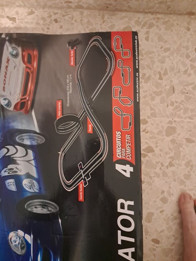 Scalextric Loopinator 4 Compact