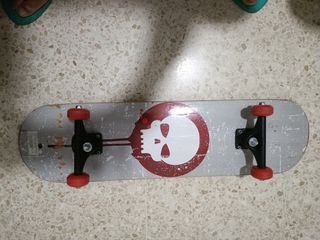 Patinete con Calavera