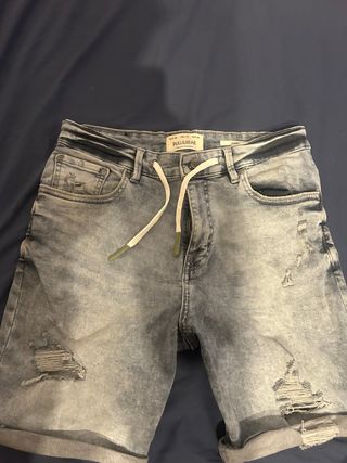 vaqueros cortos Pull&Bear rotos