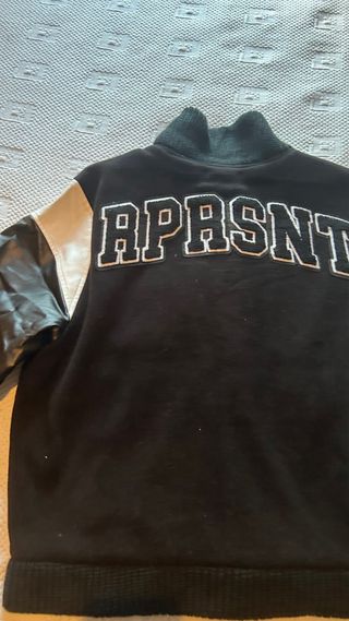 Chaqueta universitaria REPRESENT