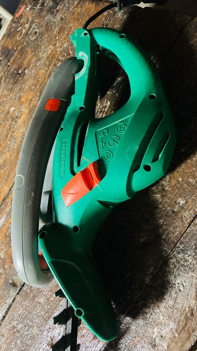 Cortasetos BlackDecker GT545 Arreglar o piezas.