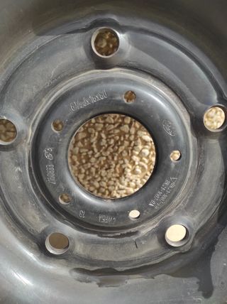 235/65 R16 C  ruedas neumáticos 



